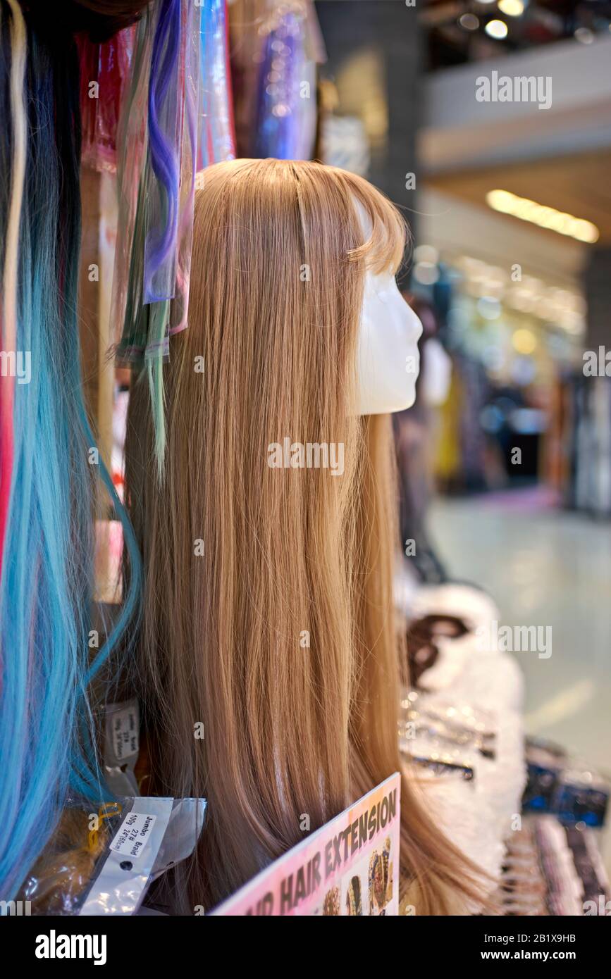 Estensioni per capelli in vendita, parrucche, donna, Foto Stock