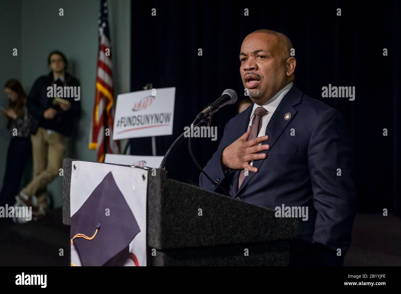 STATI UNITI. 27th Feb, 2020. Carl Heastie, Presidente Dell'Assemblea Statale Di New York. Studenti, docenti e personale di tutto lo Stato, a cui hanno aderito funzionari eletti, membri della USS, PSC CUNY, NYPIRG e altre organizzazioni studentesche si sono riuniti ad Albany il 27 febbraio 2020 per la Giornata d'azione Per l'istruzione Superiore, visitare i legislatori per richiedere finanziamenti completi per l'istruzione superiore in tutto lo stato. (Foto di Erik McGregor/Sipa USA) Credit: Sipa USA/Alamy Live News Foto Stock