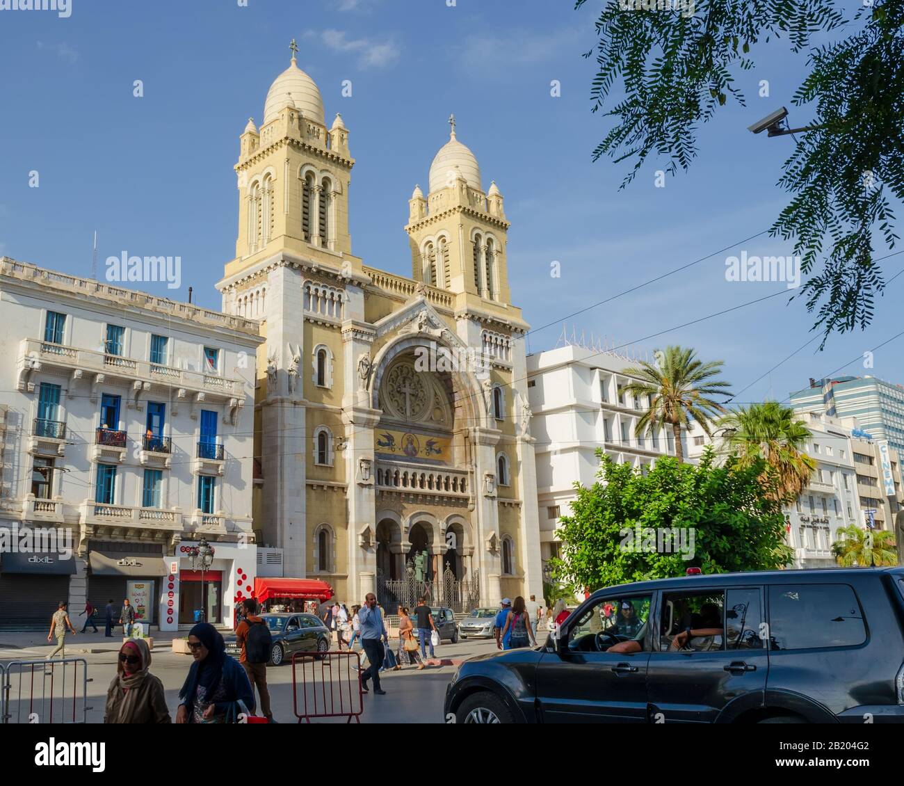 Tunisia, Tunisi. 17 Settembre 2016. Cattedrale di Saint Vincent de Paul, tempio nel centro della capitale Foto Stock