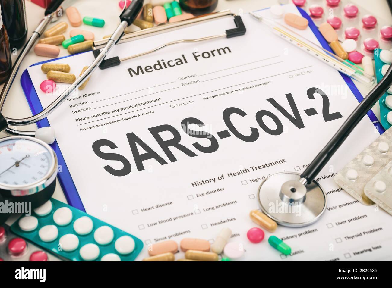 SARS CoV2. Forma medica, diagnosi di coronavirus influenza, pandemia virus concetto di infezione. figura 3d Foto Stock