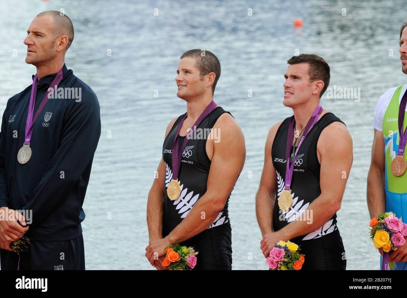 Eton Dorney, Windsor, Gran Bretagna, 2012 London Olympic Regatta, Dorney Lake. Eton Rowing Center, Berkshire. Lago Di Dorney. NZL M2X Joseph SULLIVAN e Nathan COHEN Gold Medalist le doppie Sculture da uomo 12:25:44 giovedì 02/08/2012 [credito obbligatorio: Peter Spurrier/Intersport Images] Foto Stock