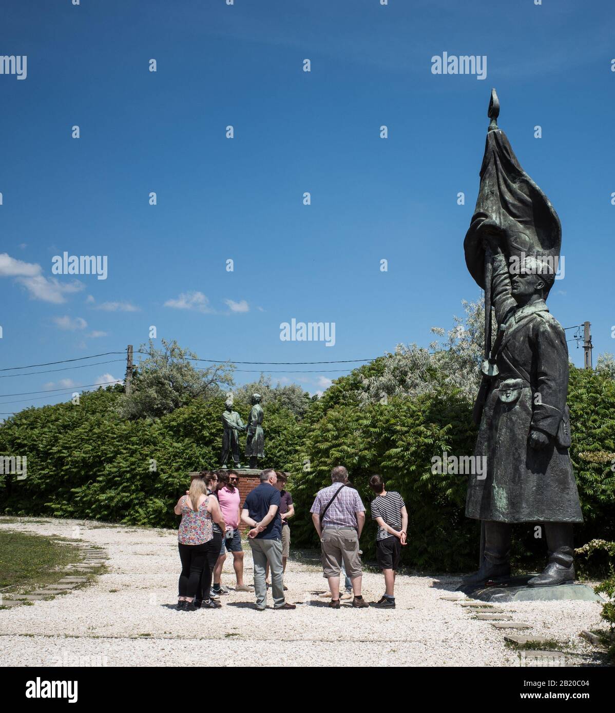 ARTE COMUNISTA - KARL MARX,LENINE SOSTENITORI ED EROI DEL PARTITO OPERAIO SI SONO RIUNITI IN UN UNICO POSTO - MEMENTO PARK BUDAPEST - ERA SOVIETICA - ARTE UFFICIALE COMUNISTA © FRÉDÉRIC BEAUMONT Foto Stock