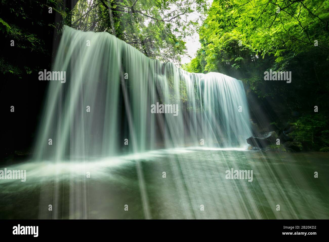 Cascata nella Prefettura di Kumamoto, famosa per gli spot televisivi giapponesi Foto Stock