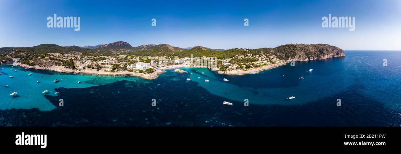 Vista aerea, Calvia, Costa de la calma, vista su Camp de Mar con hotel e spiagge, Maiorca, Isole Baleari, Spagna Foto Stock