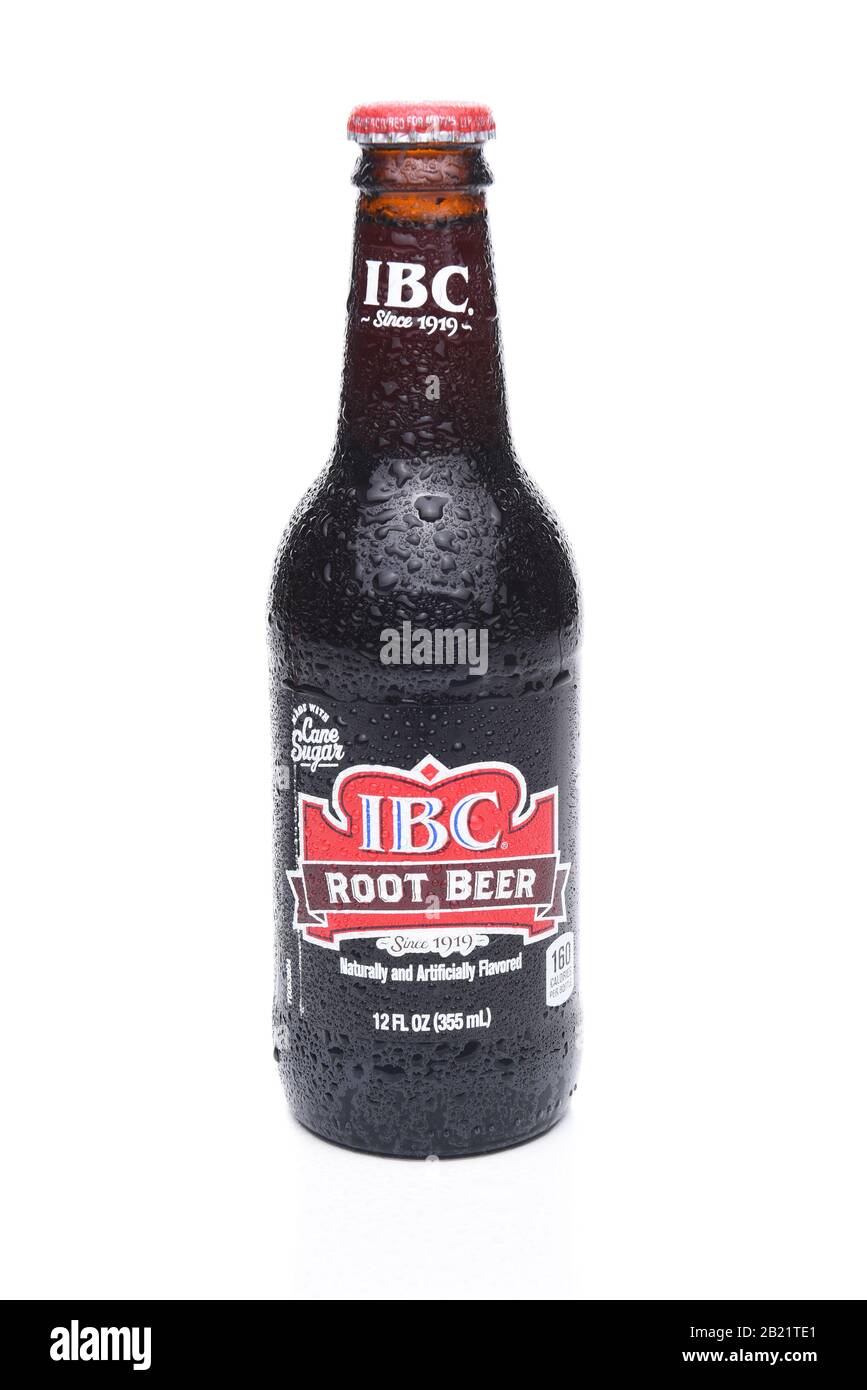 Irvine, CA - 31 MAGGIO 2017: Bottiglie di birra radice IBC. IBC Root Beer fu fondata nel 1919 dalla famiglia Griesedieck. Foto Stock