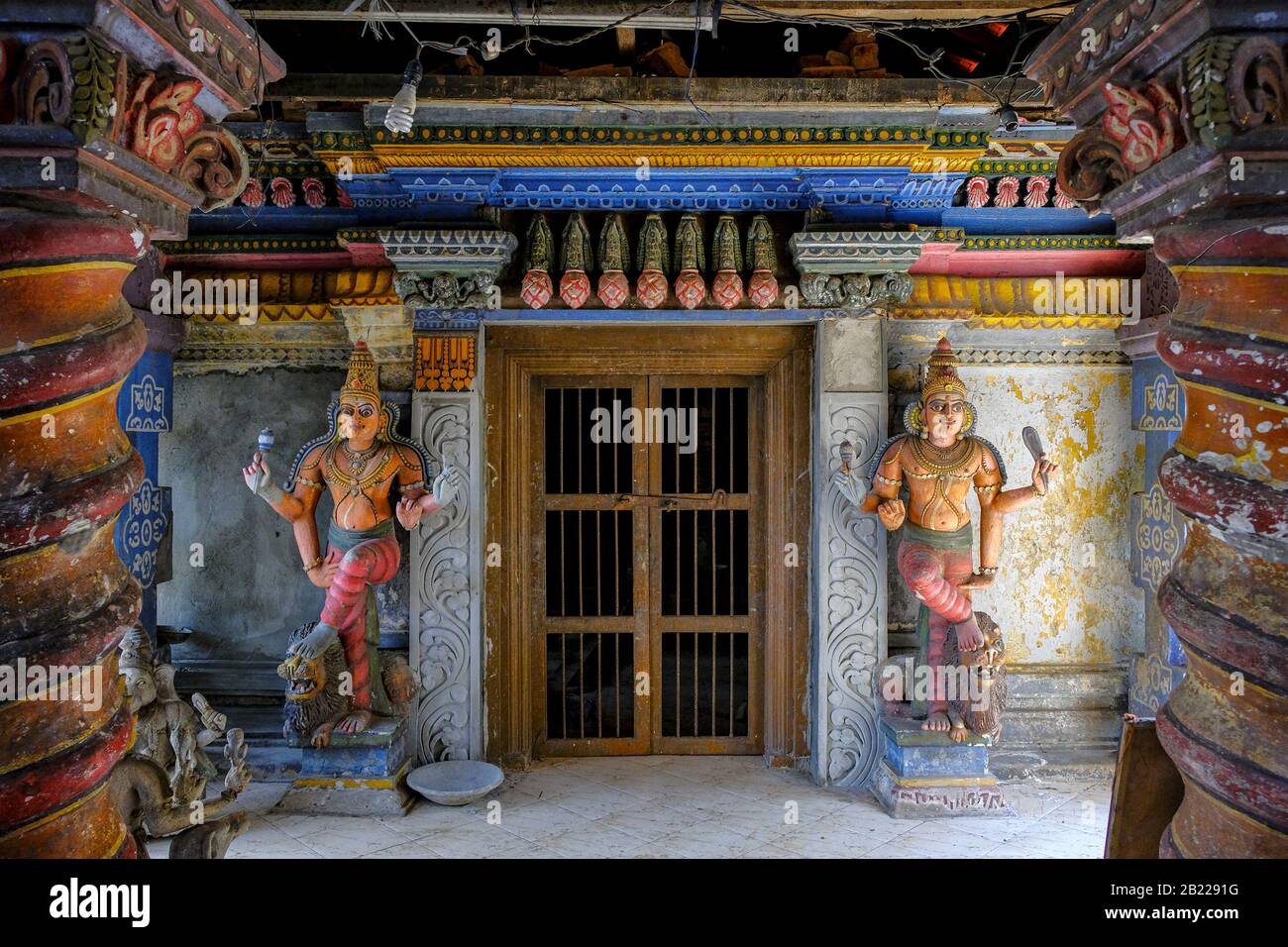 Statue nel tempio Sri Sivaraja Vinayagar a Colombo, Sri Lanka. Foto Stock