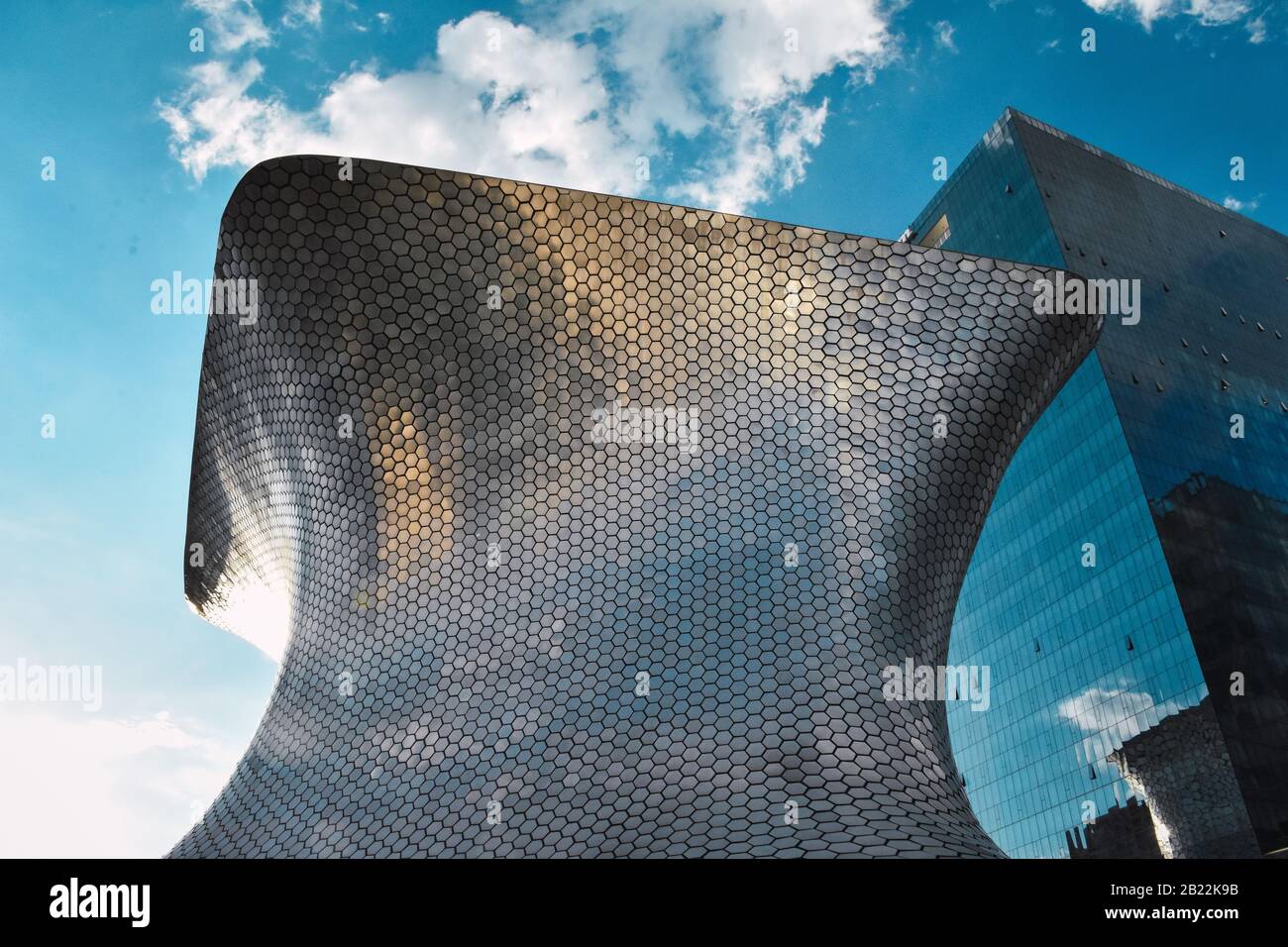 Città del Messico, Messico; 7 ottobre 2019: L'architettura futuristica del museo soumaya in Messico Foto Stock