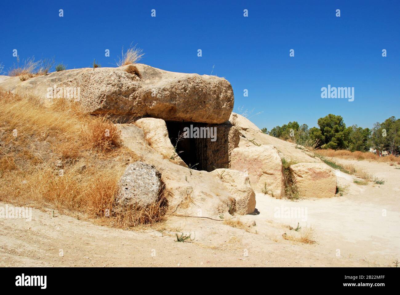 Ingresso Al Dolmen Di Menga, I Dolmen, Antequera, Provincia Di Malaga, Andalusia, Spagna. Foto Stock