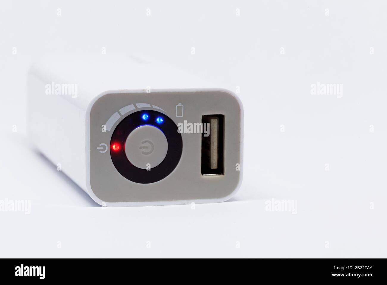 caricabatterie con collegamento usb ai telefoni cellulari Foto Stock