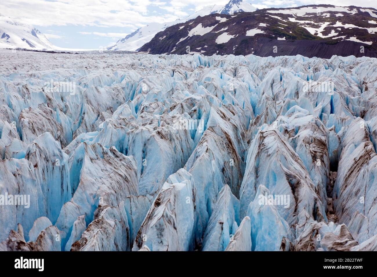 Alaska, Stati Uniti - 07 ago 2008 - veduta aerea di un ghiacciaio di calving in Prince William Sound Alaska USA. Come molti ghiacciai nel mondo, sono per lo più melt Foto Stock