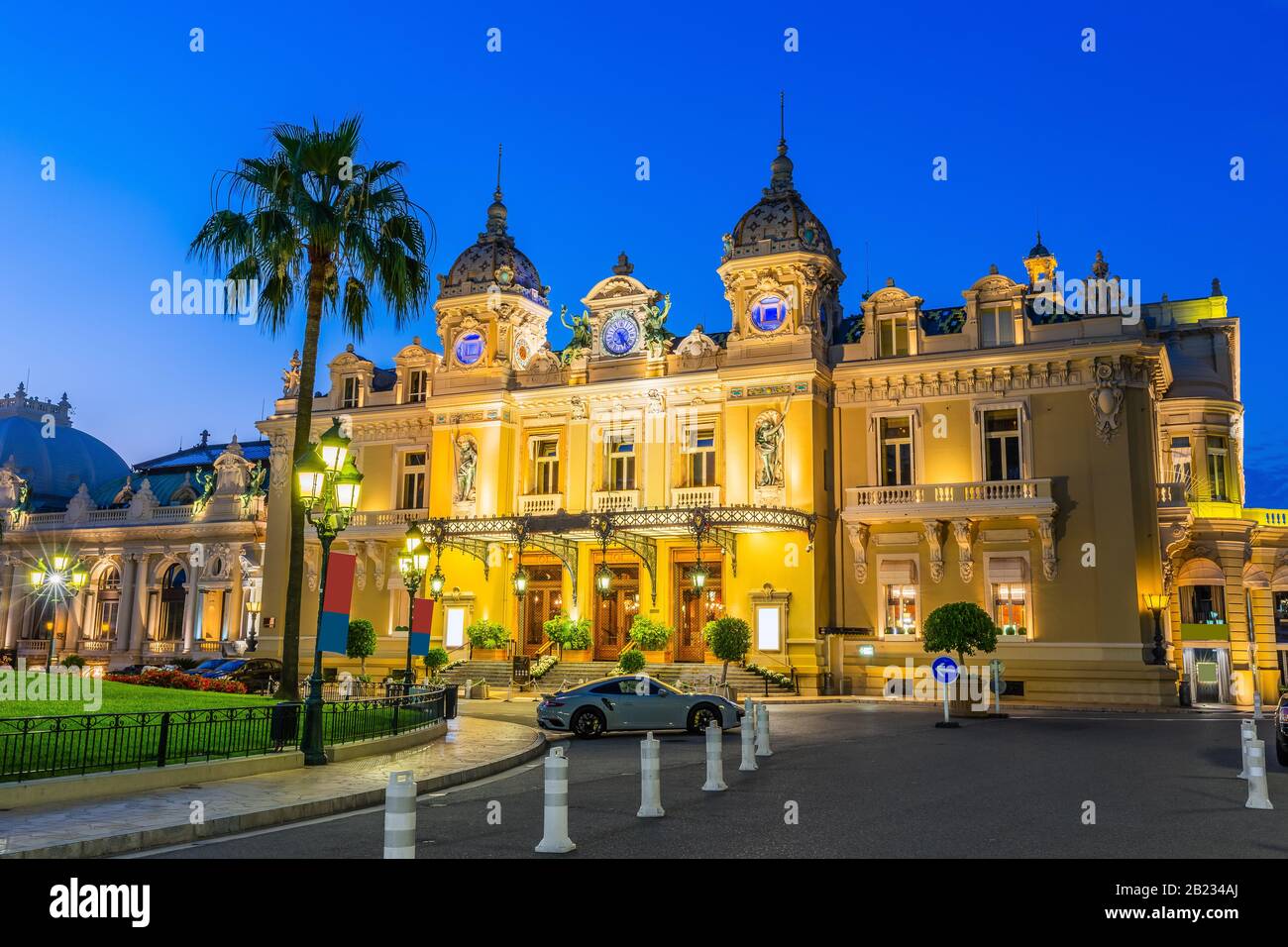 Monte Carlo, Monaco. Parte anteriore del Grand Casino. Foto Stock