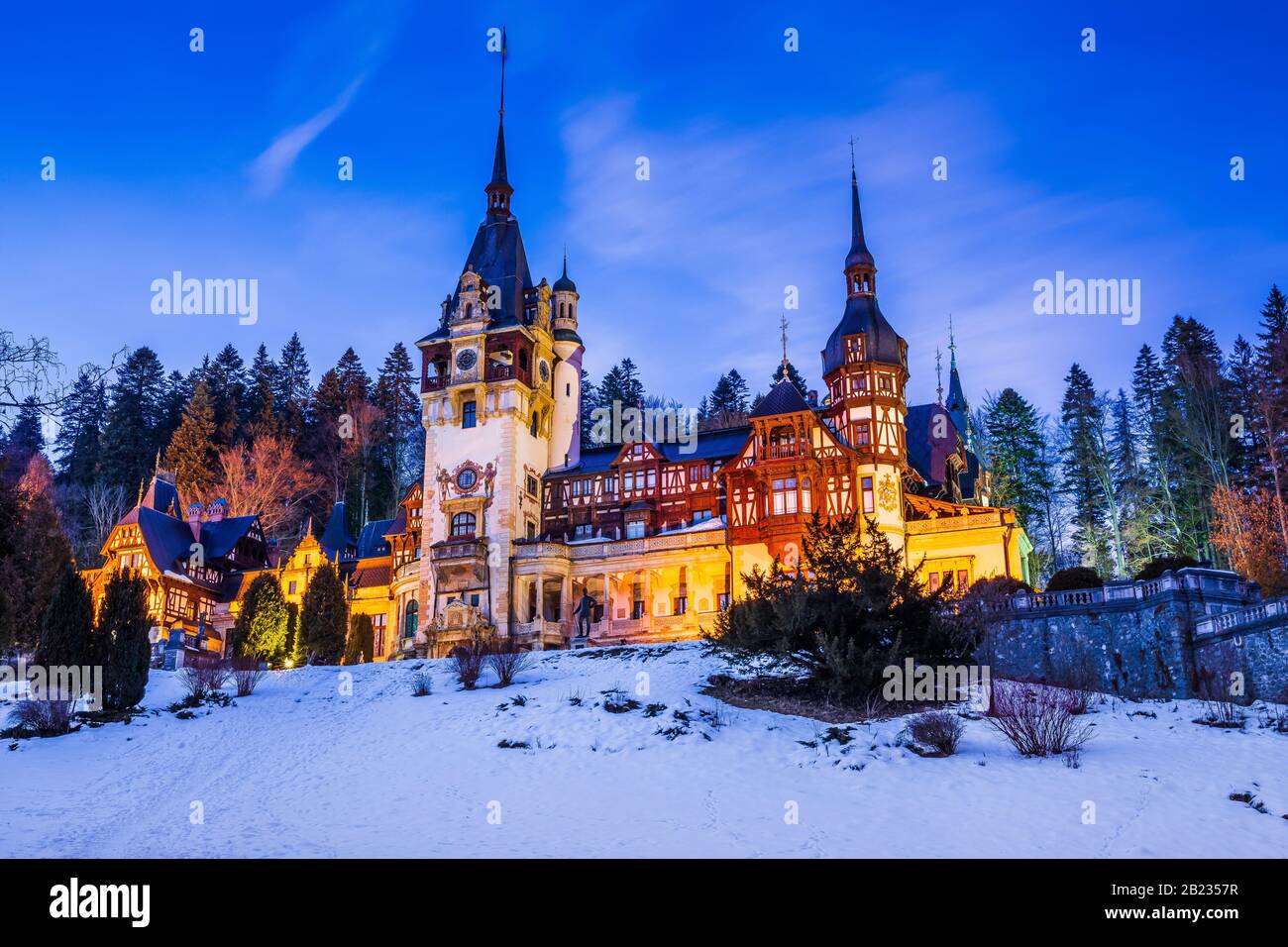 Il castello di Peles nella regione di Muntenia, Romania. Sinaia, contea di Prahova. Foto Stock