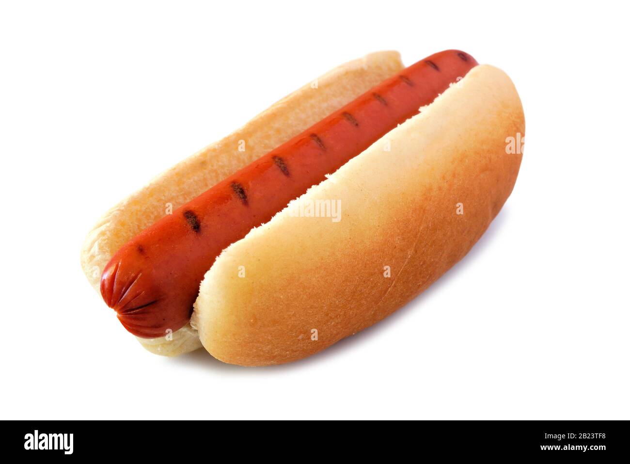 Hot dog con griglia barbecue segni, vista laterale isolato su uno sfondo bianco Foto Stock