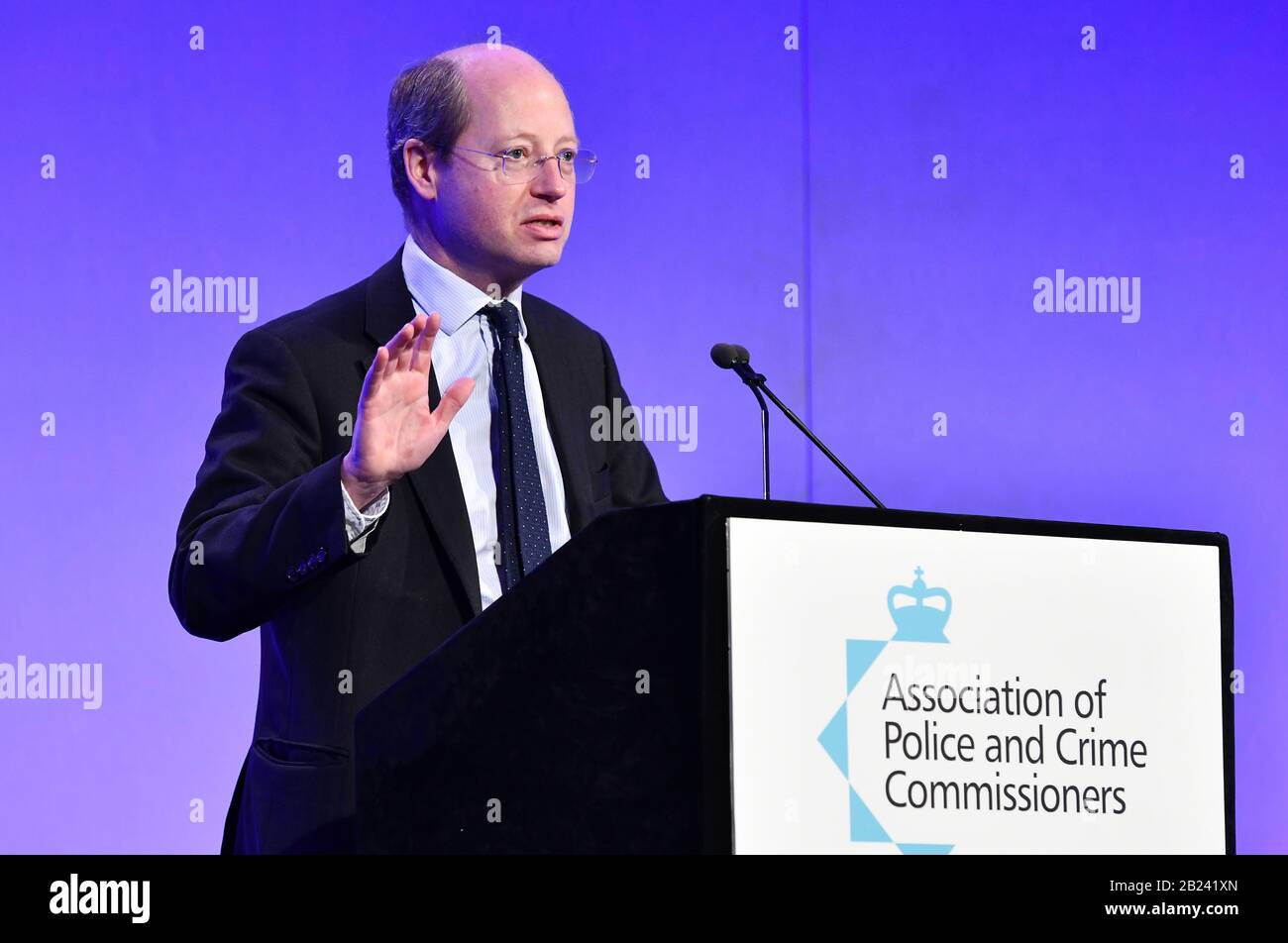 Sir Philip Rutnam, ex Segretario permanente presso il Ministero degli interni. Parlando ai capi della polizia al vertice del partenariato APCC/NPCC 2020 a Westminster. Foto Stock