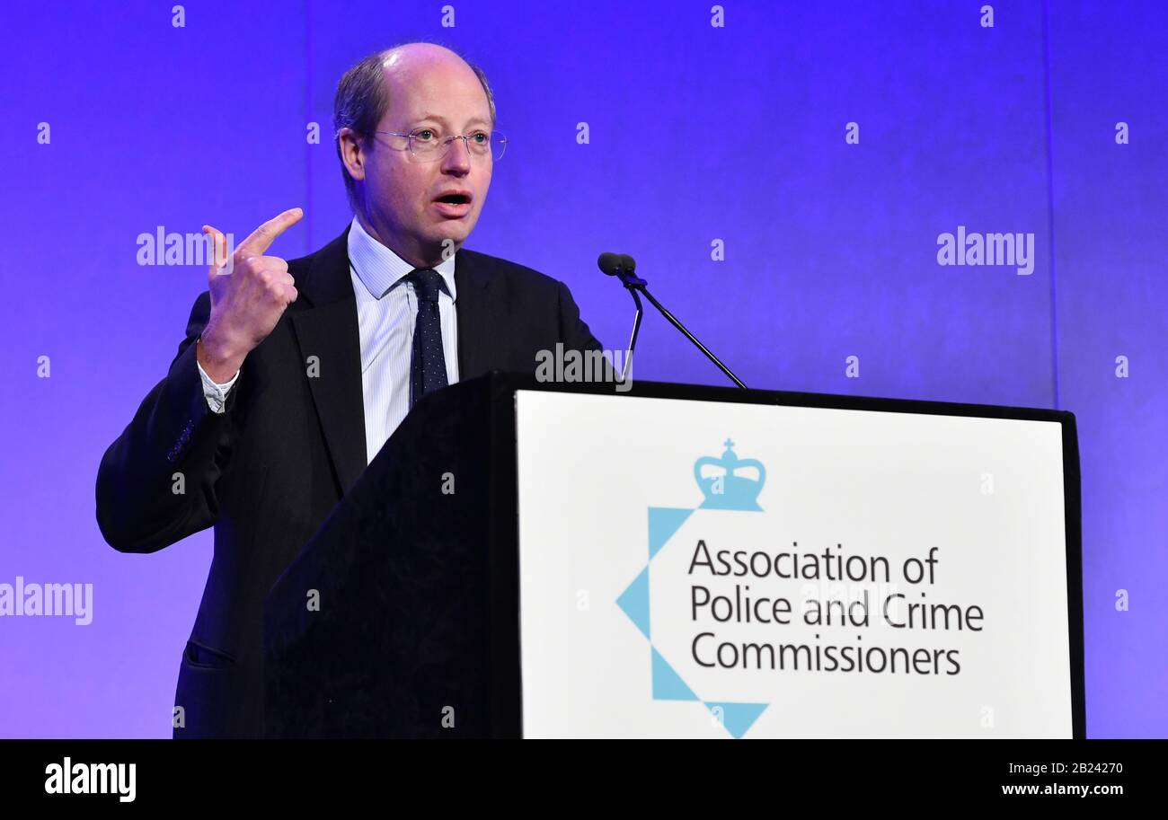 Sir Philip Rutnam, ex Segretario permanente presso il Ministero degli interni. Parlando ai capi della polizia al vertice del partenariato APCC/NPCC 2020 a Westminster. Foto Stock