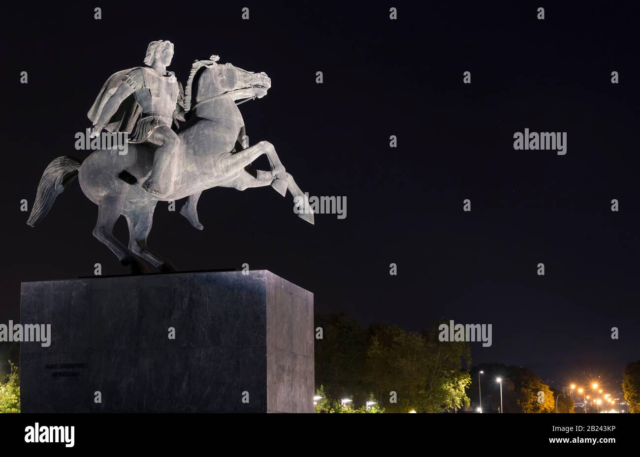 Monumento di Alessandro il Grande nella città di Salonicco, Grecia. Statua nel porto. Foto Stock