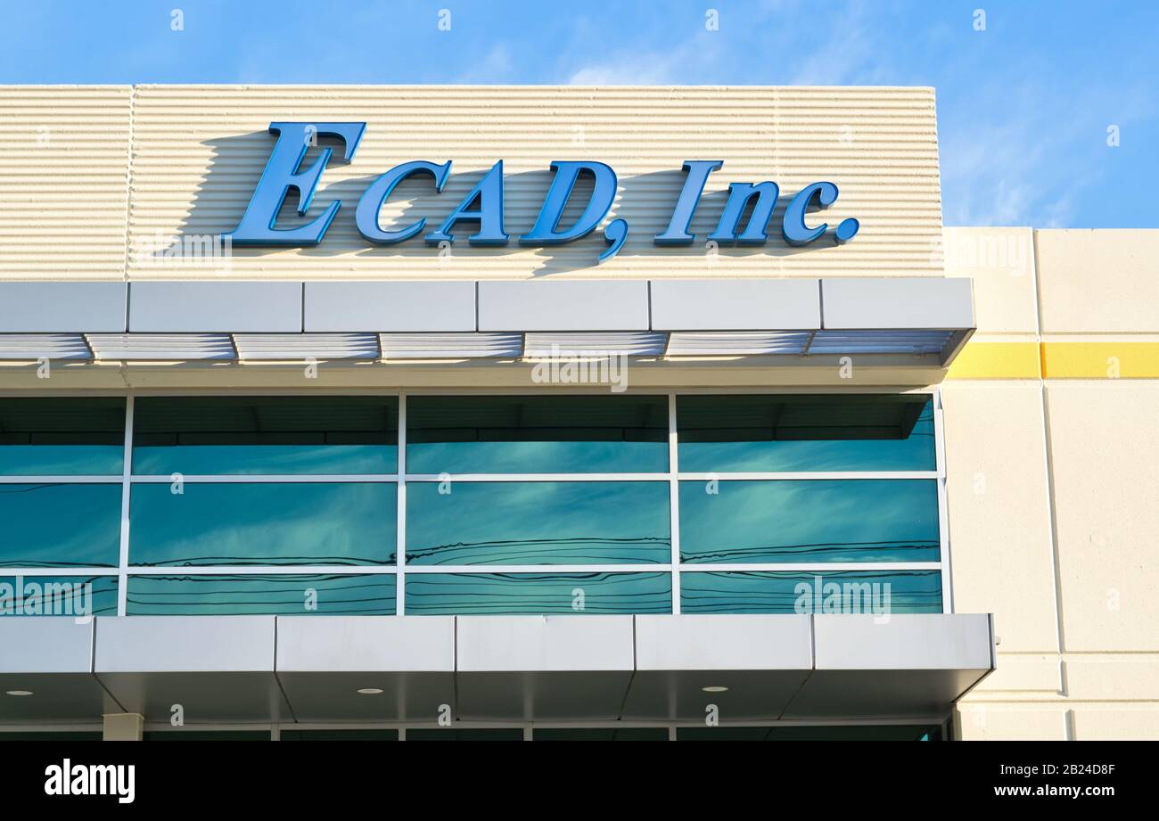 Edificio esterno dell'ECAD, Inc. A Houston, Texas. Fornitore di servizi di soluzioni software CAD istituito nel 1987. I servizi includono architettura, ingegneria. Foto Stock