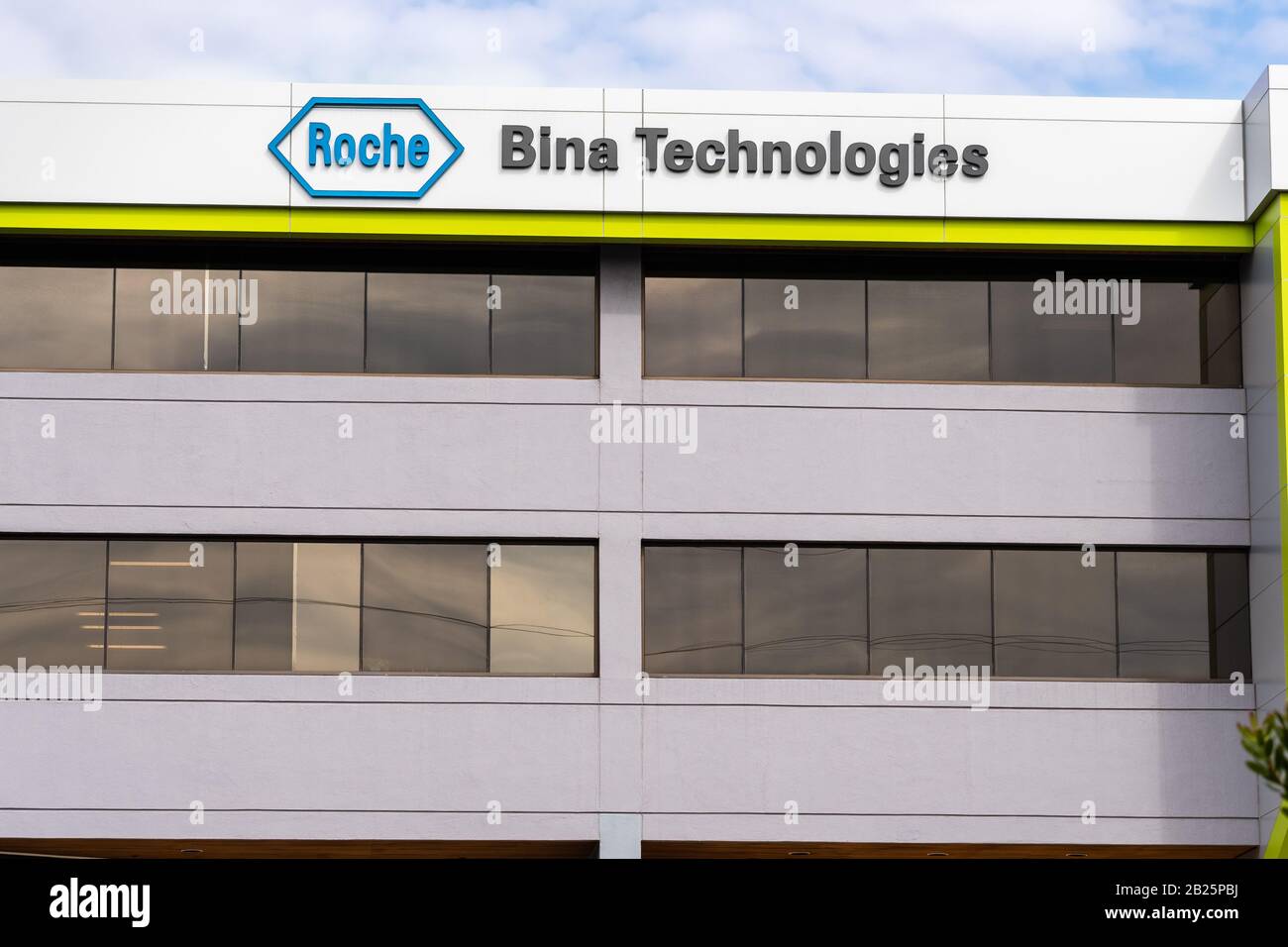 21 febbraio 2020 Belmont / CA / USA - sede di Roche Bina Technologies a Silicon Valley; Parte della divisione Diagnostics di F. Hoffmann-la Roche AG Foto Stock