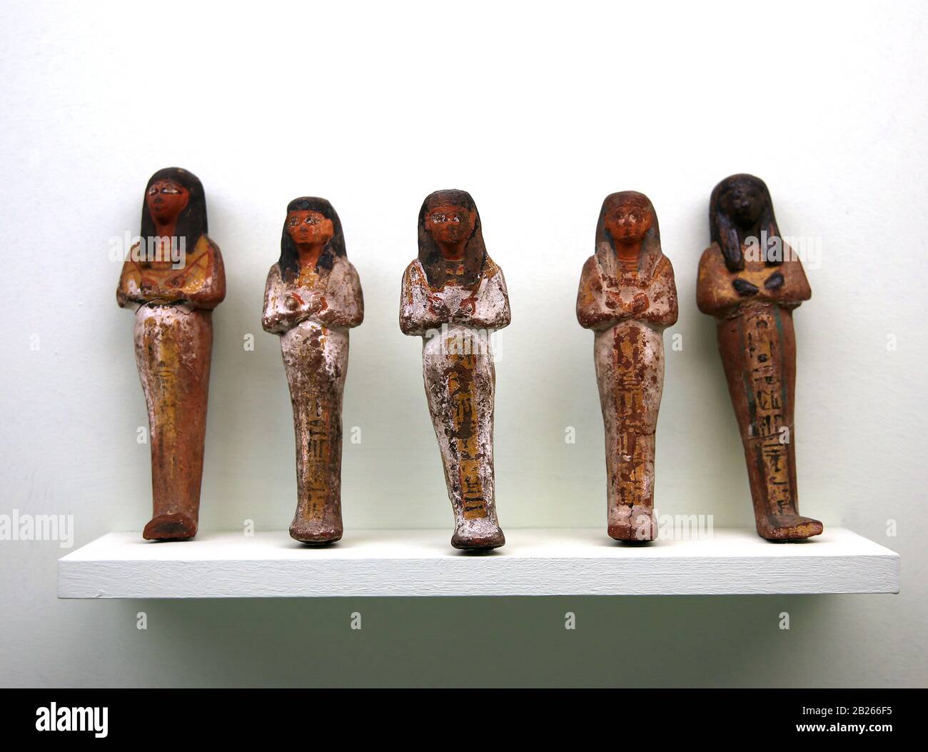 Egitto. Ushabti. (chiamato anche shabti). Figurina funeraria, posta nelle tombe. Museo Archeologico Di Istanbul, Turchia. Foto Stock