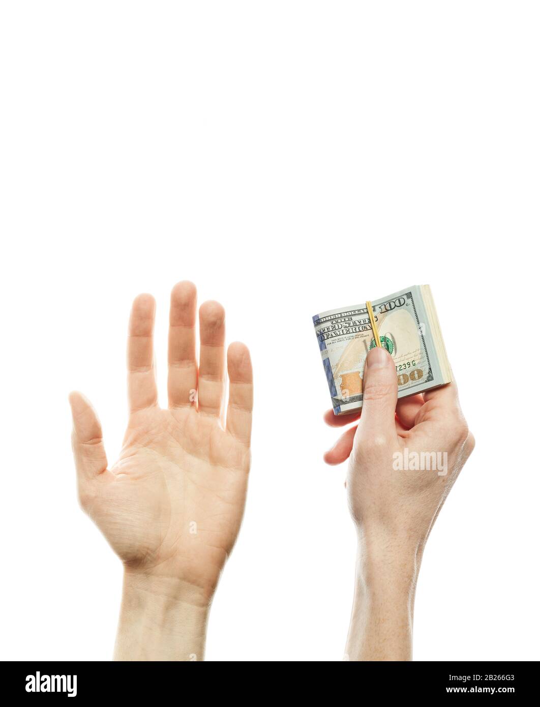 Mano con noi dollari denaro contante e mano vuota isolato su bianco Foto Stock