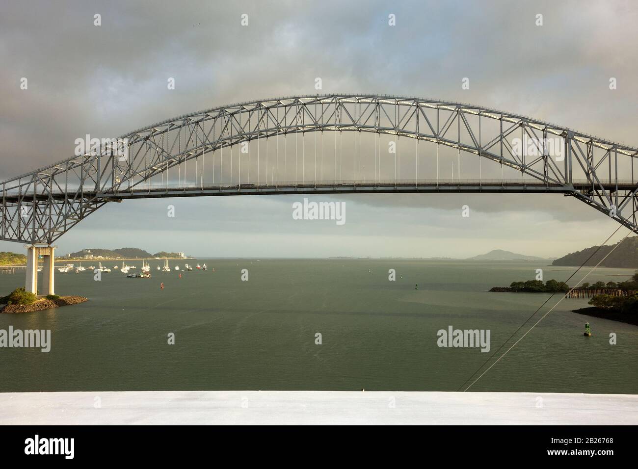 Panama, ponte delle Americhe e oceano Pacifico Foto Stock