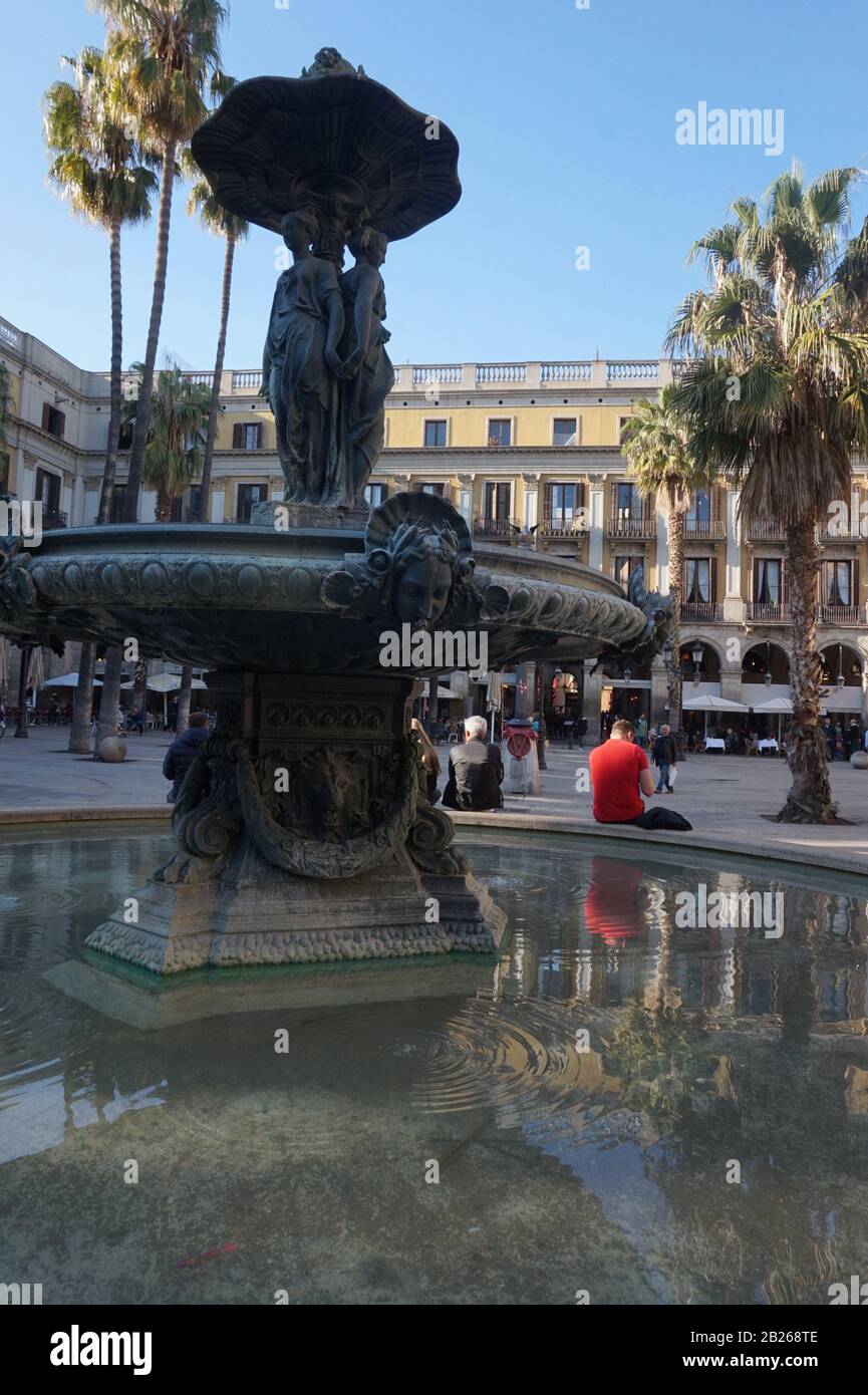 La Plaça Reial, Barcellona, Spagna Foto Stock