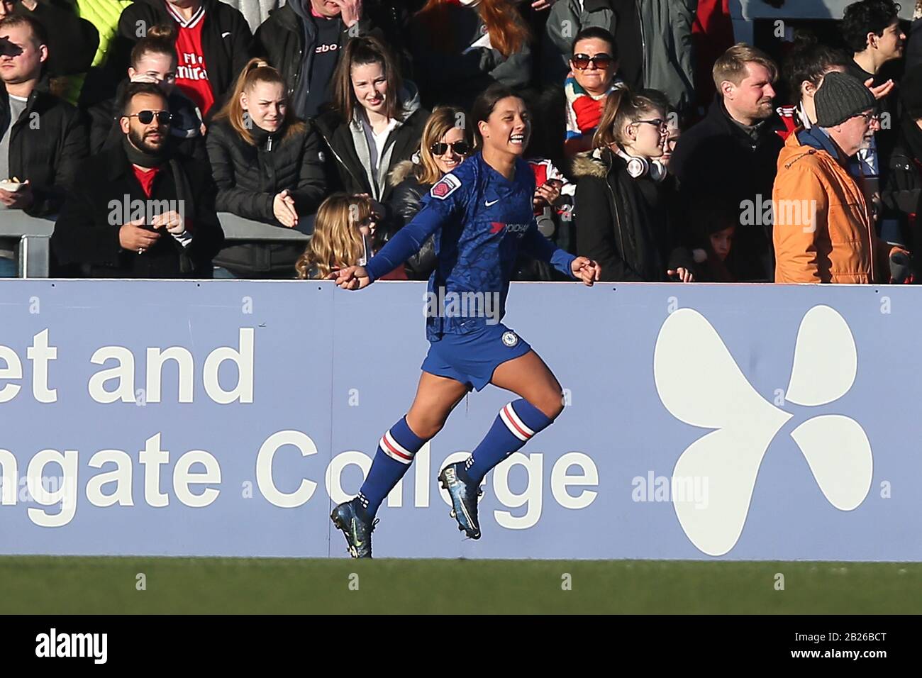 Sam Kerr di Chelsea segna il secondo gol per la sua squadra e celebra durante l'Arsenal Women vs Chelsea Women, Barclays fa Women's Super League Footbal Foto Stock