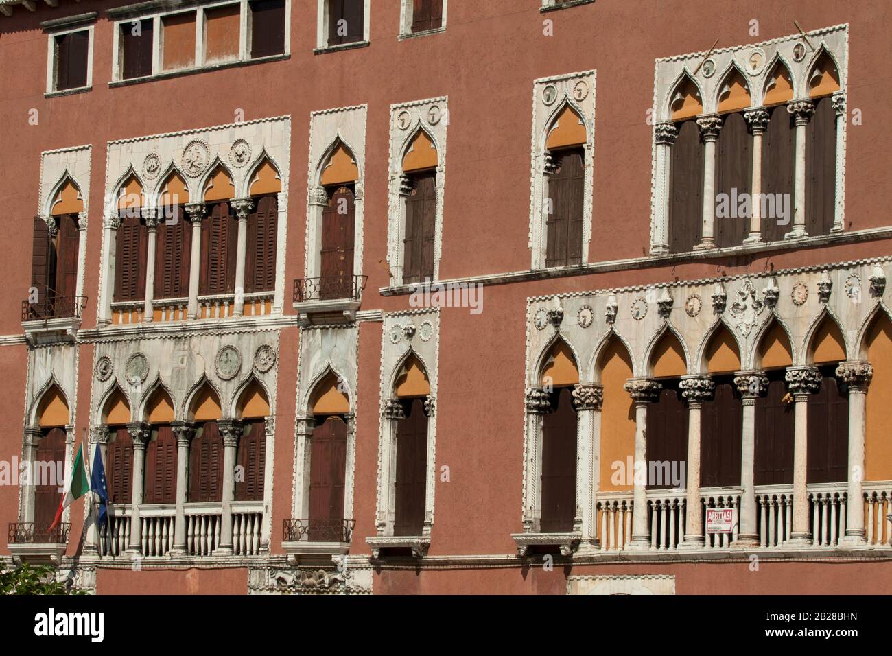 Facciata di Palazzo Soranzo a Campo San Polo di Venezia, Italia Foto Stock