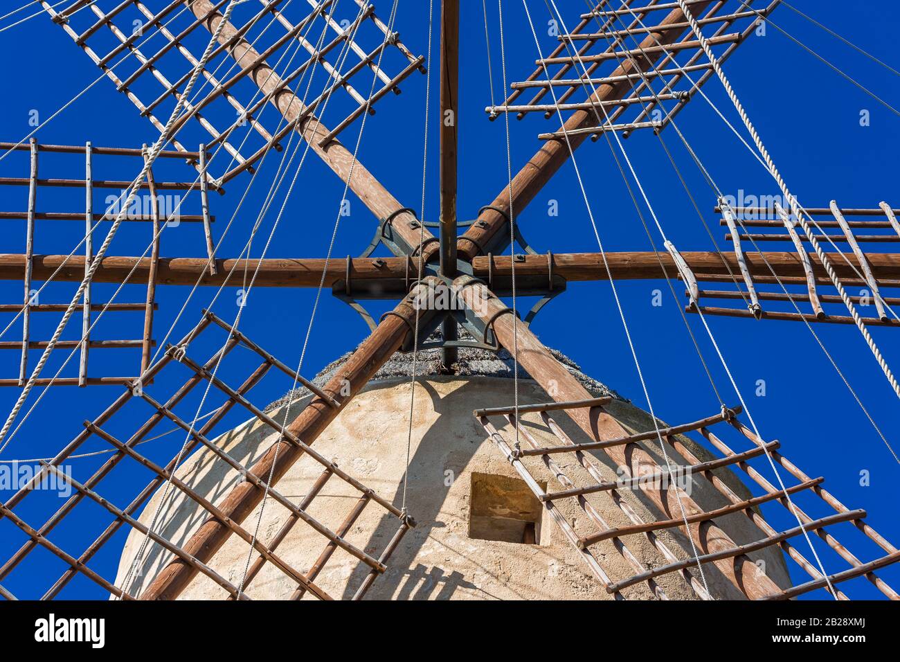 Mulino a vento tradizionale e storico Sa Planeta, Molí de Sa Planeta, nella città di Andratx, Maiorca, Isole Baleari, Spagna, Europa Foto Stock