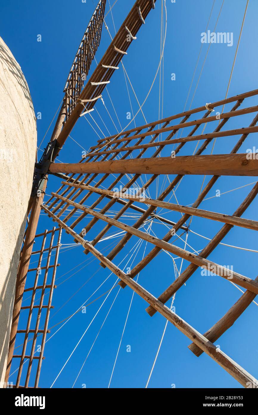 Mulino a vento tradizionale e storico Sa Planeta, Molí de Sa Planeta, nella città di Andratx, Maiorca, Isole Baleari, Spagna, Europa Foto Stock