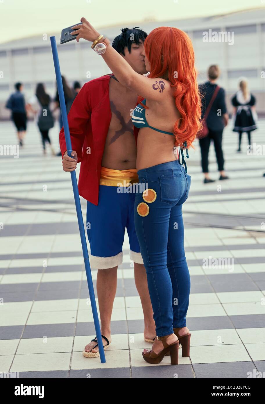 Cosplayers al FESTIVAL ROMICS. Bella rappresentazione in costume all'iconico e affollato raduno di Roma, rimandato nel 2020 a causa di Coronavirus Covid-19 Pandemic Foto Stock