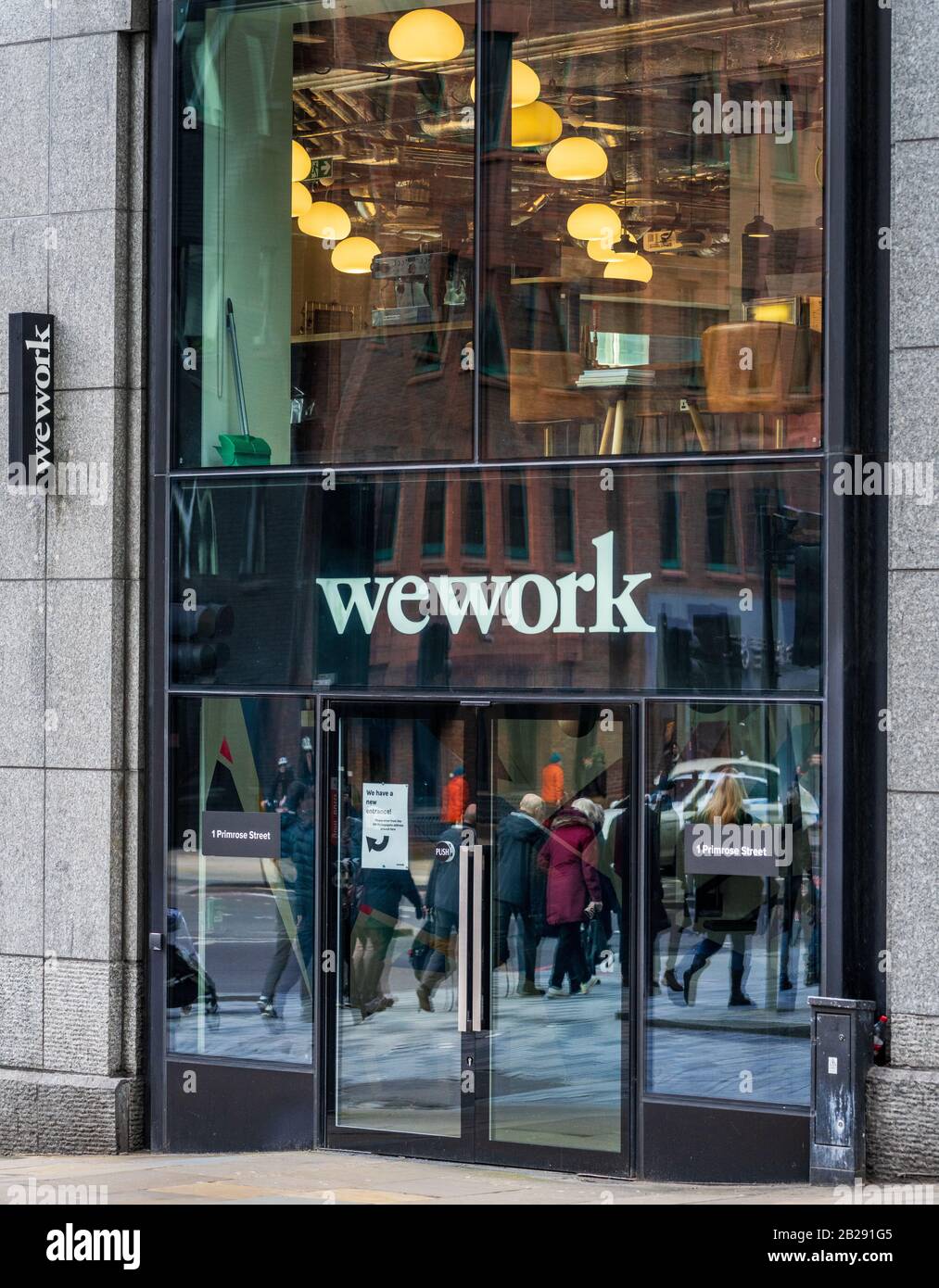 Uffici WeWork di Londra su Bishopsgate nel distretto finanziario della città di Londra. Foto Stock