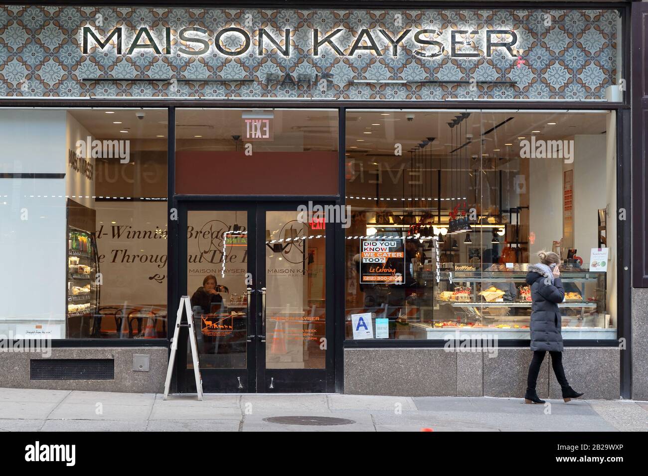 [Storefront storico] Maison Kayser, 370 Lexington Ave, New York, NYC foto del negozio di un bar panificio francese a Midtown Manhattan. Foto Stock