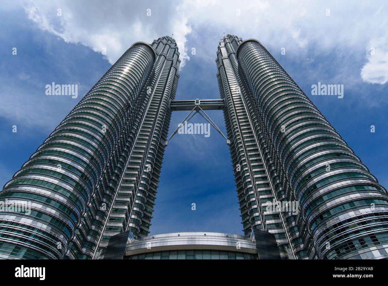 Petronas Twin Towers, i più famosi grattacieli gemelli di Kuala Lumpur, Malesia Foto Stock