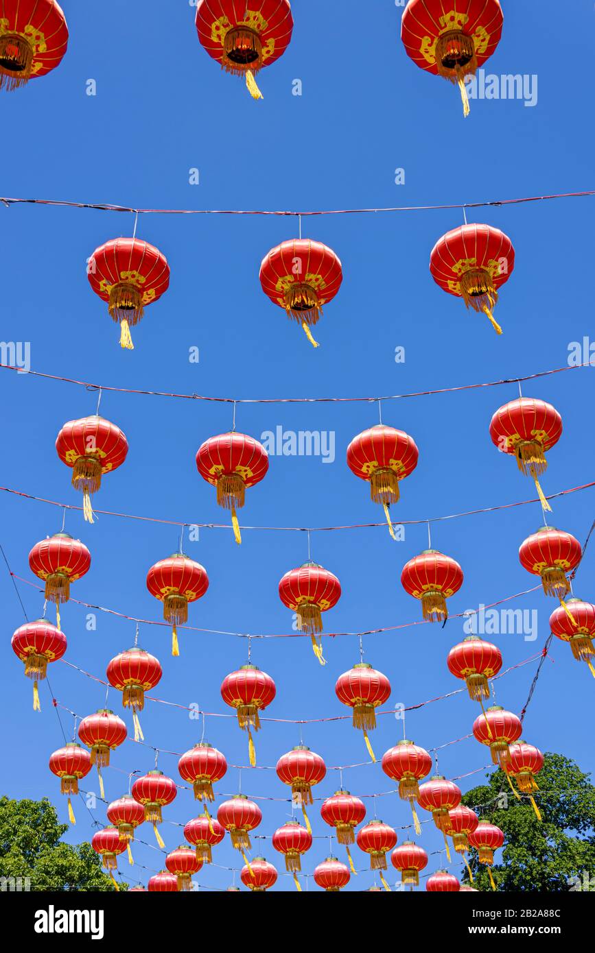 Decorazioni tradizionali delle Lanterne cinesi per celebrare il Capodanno cinese lunare, Thailandia Foto Stock