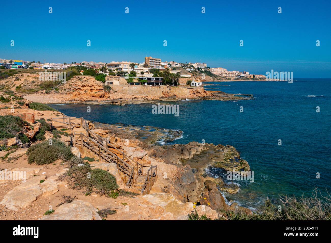 Appartamenti sulla costa mediterranea a Torrevieja, Costa Blanca, Spagna Foto Stock