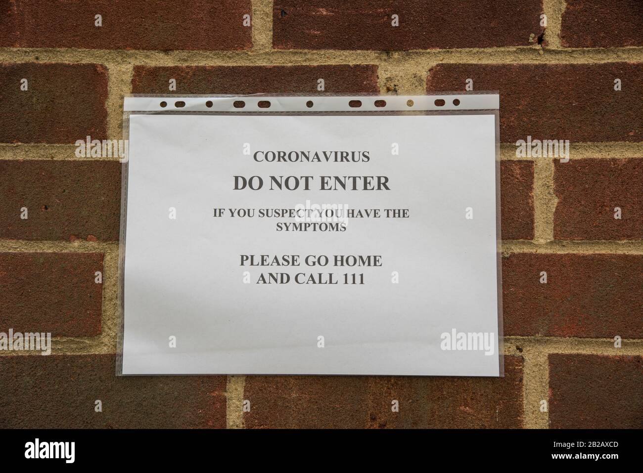 Segno di coronavirus. Surrey, Regno Unito. Febbraio 2020 Foto Stock
