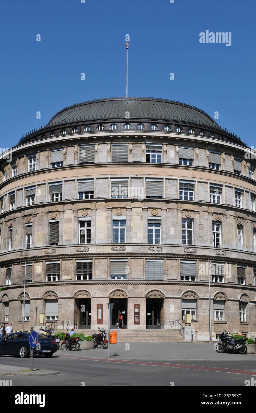 Senatsverwaltung Für Justiz Und Verbraucherschutz, Salzburger Strasse, Schoeneberg, Berlino, Germania Foto Stock