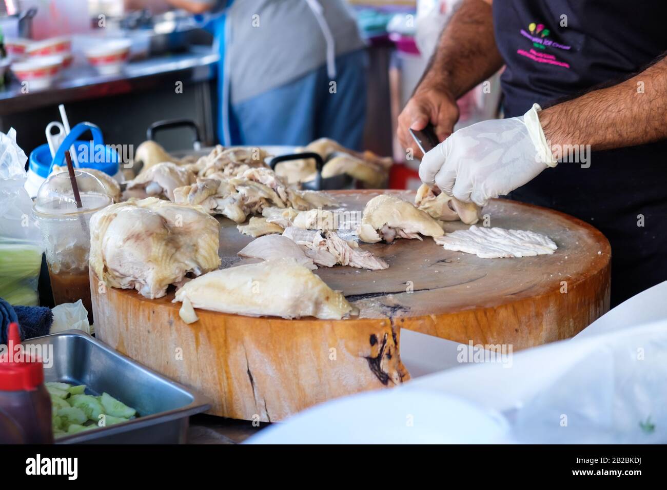 Pollo al vapore con riso al ristorante, pollo Hainan Foto Stock