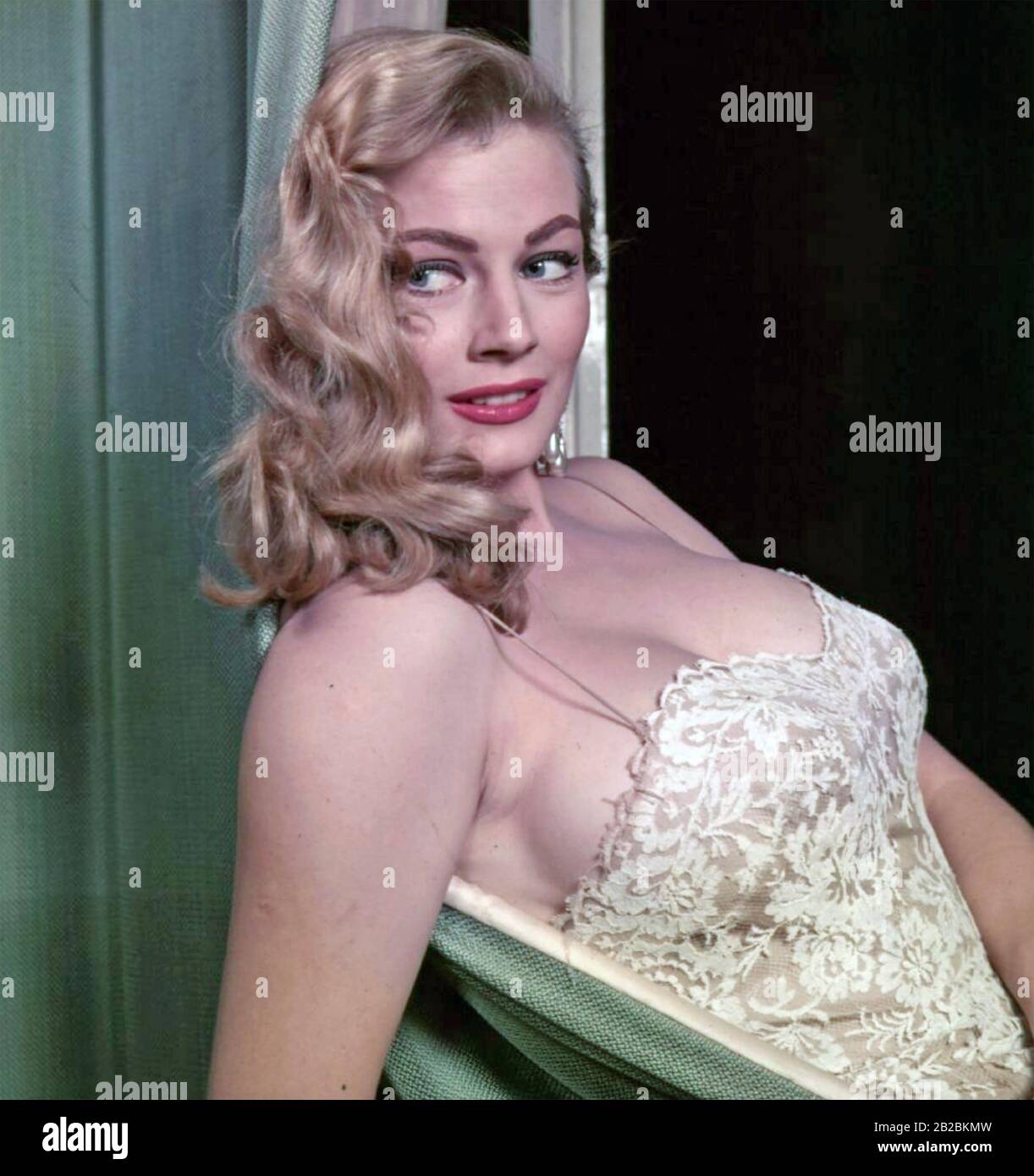 Anita EKBERG (1931-2015) attrice cinematografica svedese verso il 1960 Foto Stock