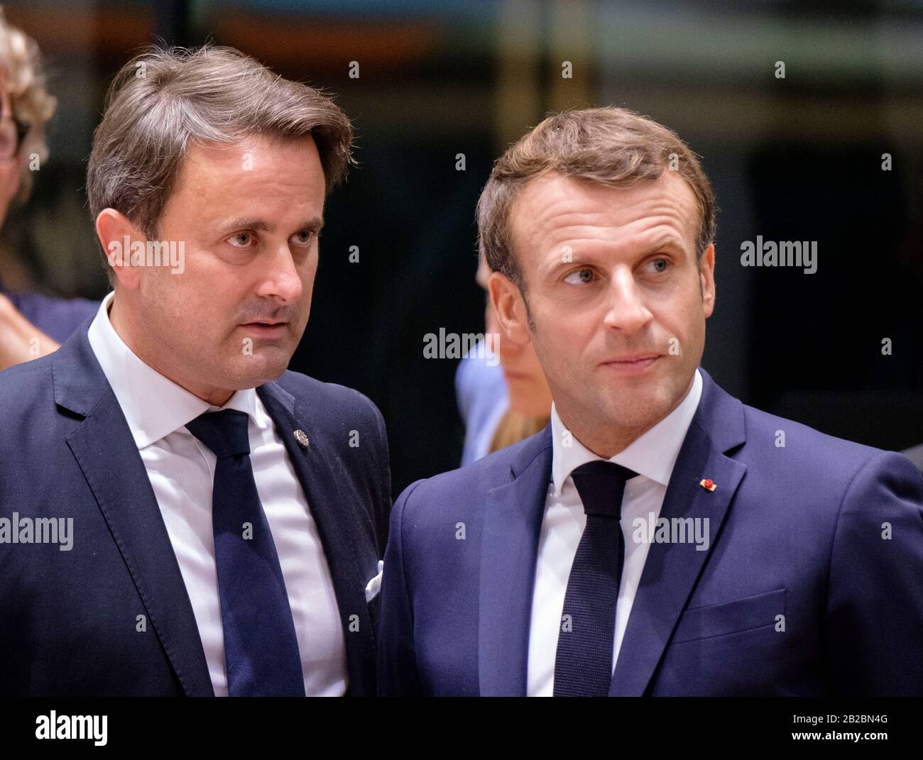 Belgio, Bruxelles, 17 ottobre 2019: Emmanuel Macron, presidente della Repubblica francese, e Xavier Bettel, primo ministro del Lussemburgo, partecipano al corso Foto Stock