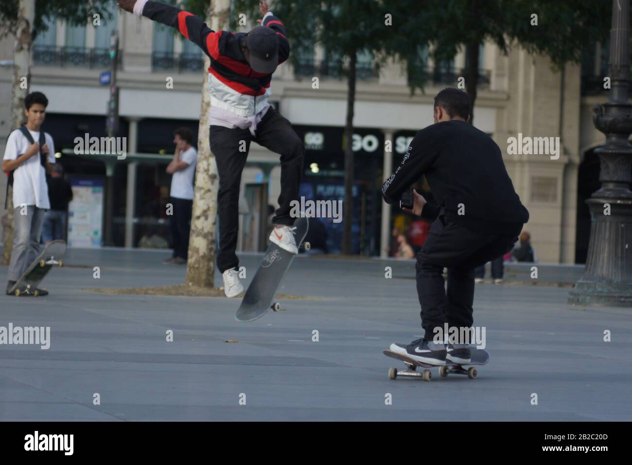 Alcuni annunci skateboard a Parigi . Foto Stock