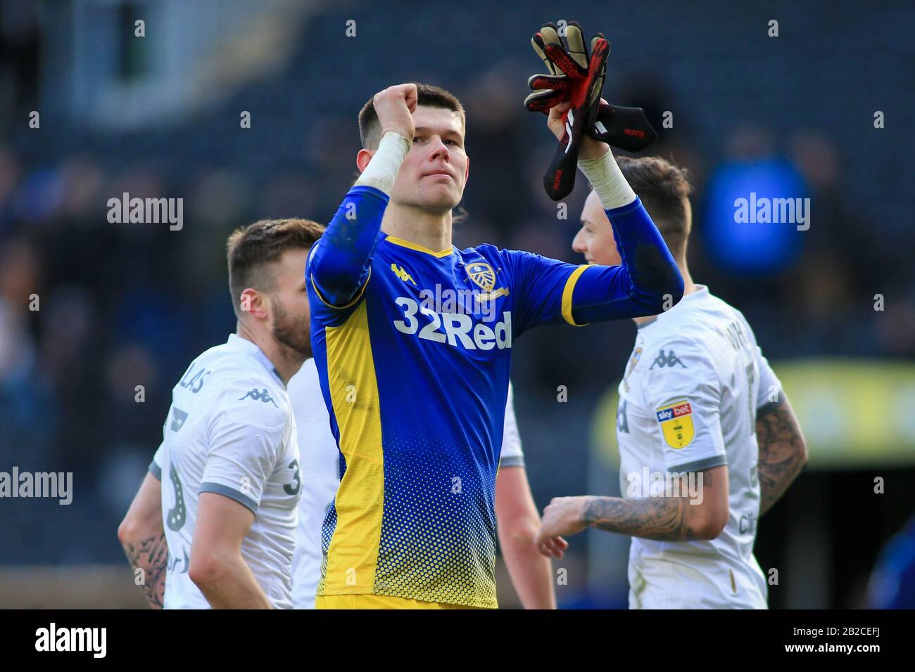 29th Febbraio 2020, KCOM Stadium, Hull, Inghilterra; Sky Bet Championship, Hull City / Leeds United : Illan Meslier (1) di Leeds United celebra un clean sheet nel suo debutto in campionato Foto Stock