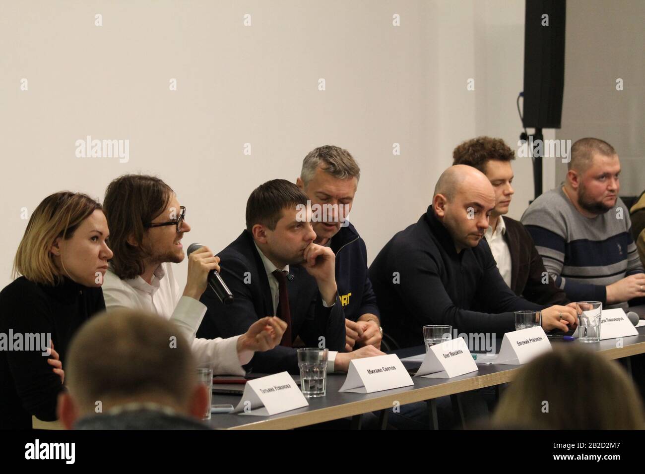 Syktyvkar, Repubblica Komi, Russia. 12-15-2019. Mikhail Svetov, Eugene Roizman e altri. Discorsi pubblici: Grida come un esempio di coraggio civico. Foto Stock