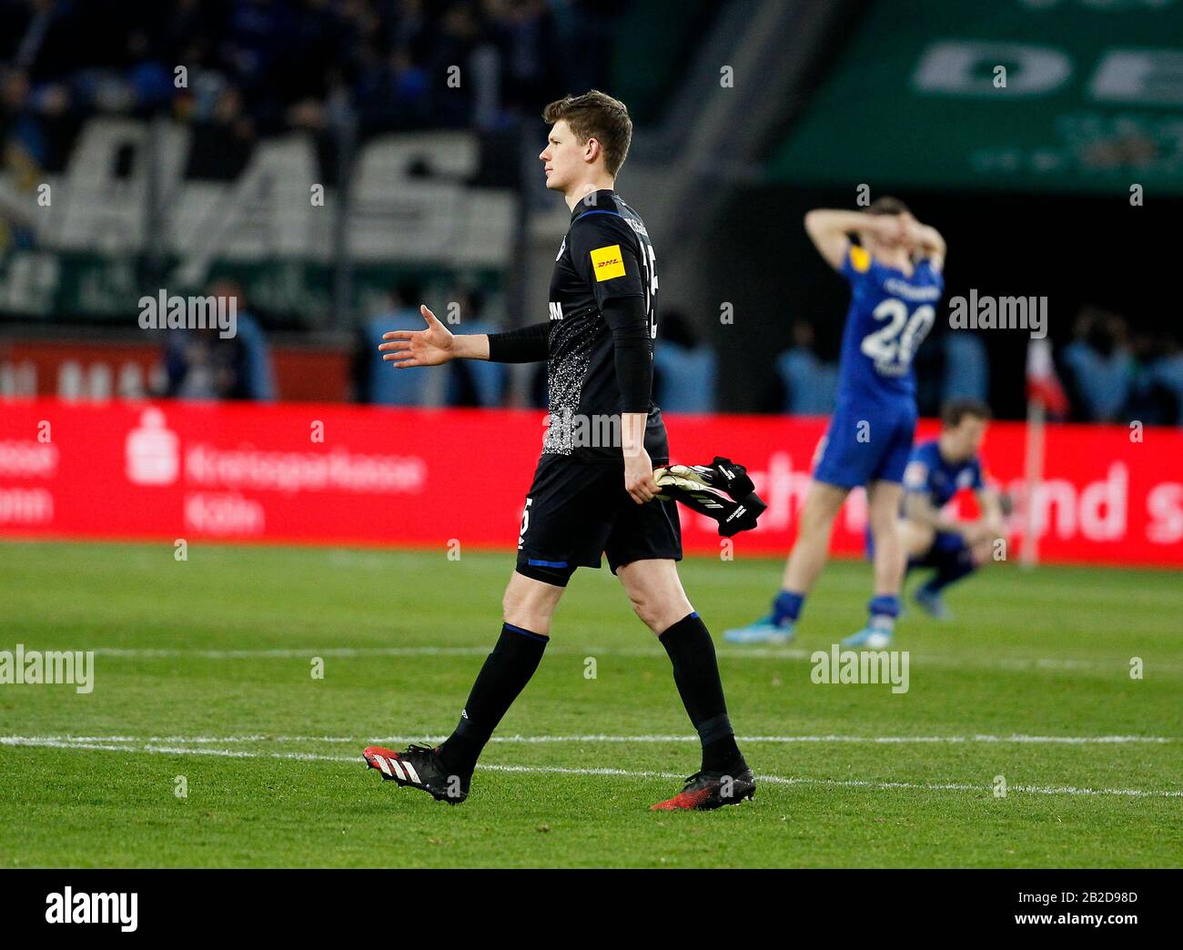 Kšln, Germania, RheinEnergieStadion, 29th Feb 2020: Portiere Alexander NŸbel di Schalke 04 disputato dopo le 0:3 durante la prima Bundesliga matc Foto Stock