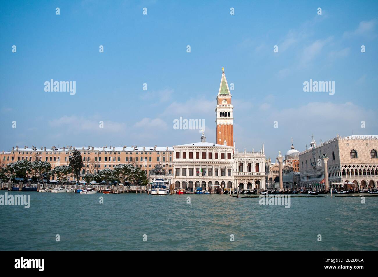 Vista panoramica durante l'inverno, Isola di Venezia, Veneto, Italia Foto Stock