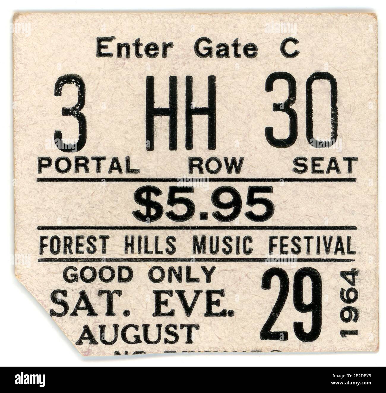 Forest HILLS, NY - 29 AGOSTO: Still-life di un biglietto dei Beatles per il Festival di musica di Forest Hills il 29 agosto 1964 al Forest Hills Tennis Stadium a Forest Hills, New York. Il costo del biglietto era di 5,95 dollari. Credito: Icona e immagine / MediaPunch Foto Stock