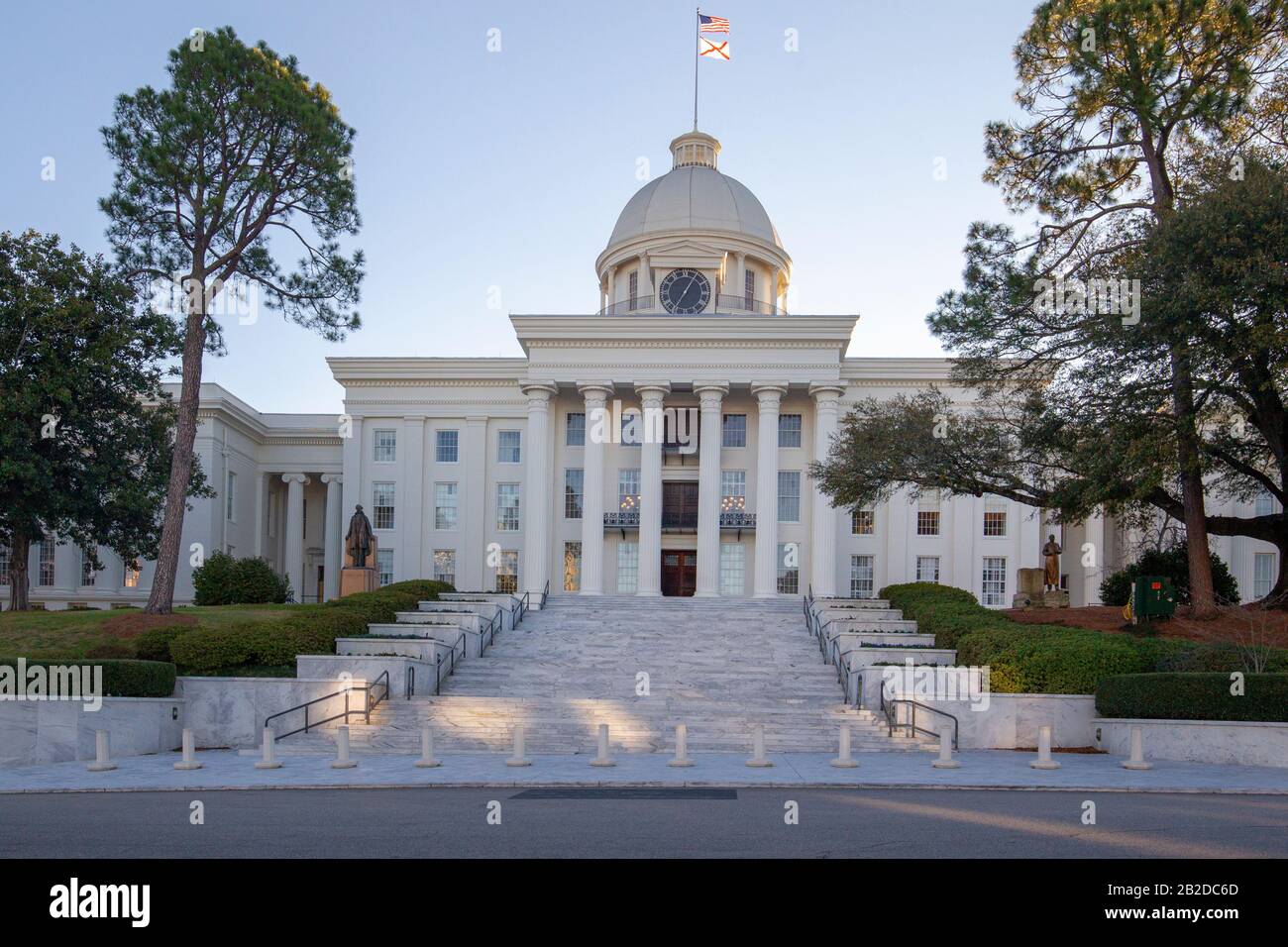 L'Alabama state Capitol Building di Montgomery Alabama si trova sulla Capitol Hill, originariamente Goat Hill. Foto Stock