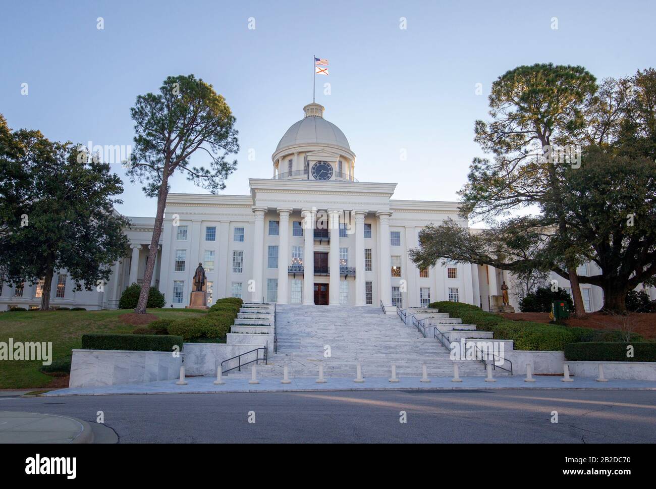 L'Alabama state Capitol Building di Montgomery Alabama si trova sulla Capitol Hill, originariamente Goat Hill. Foto Stock