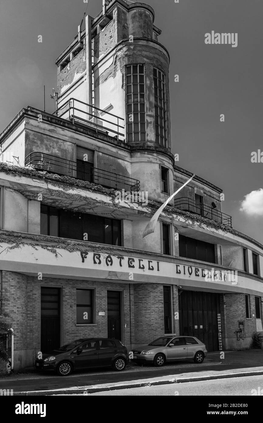 Fabbrica abbandonata a Milano Foto Stock